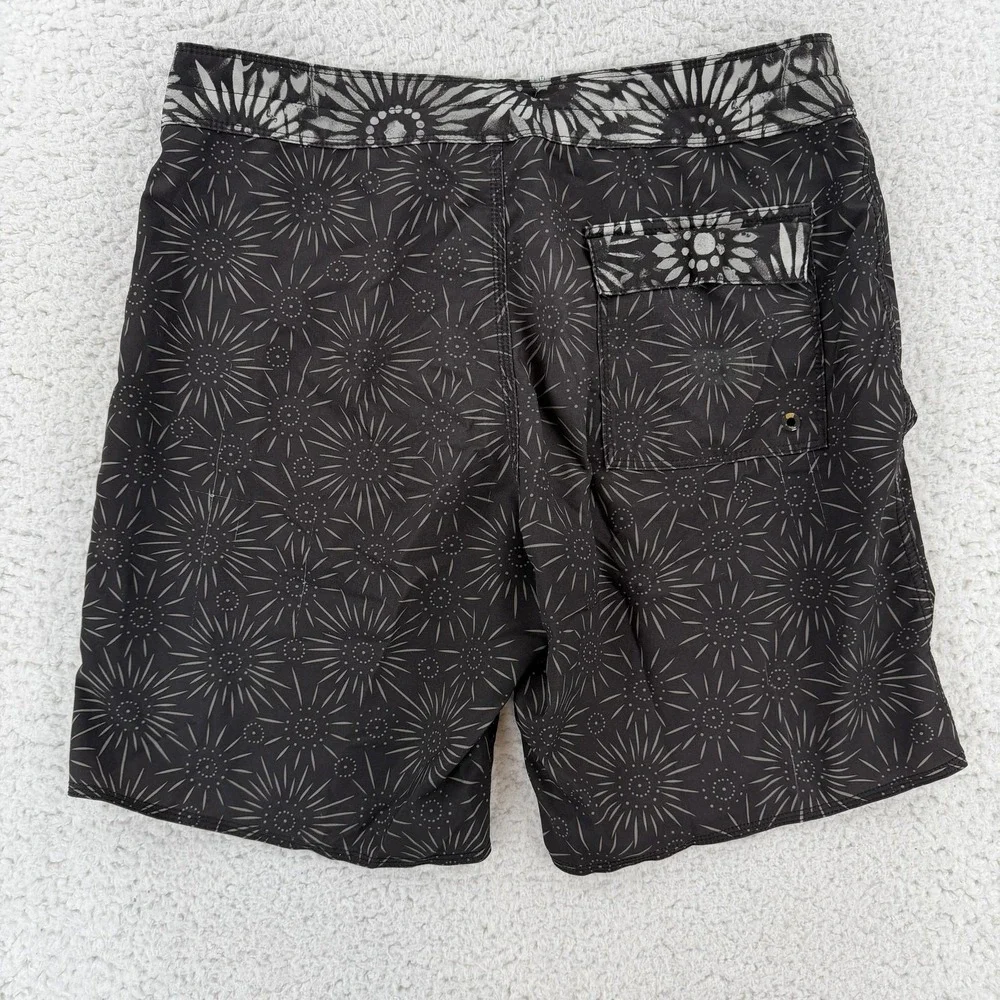 Billabong Board Shorts Mens 32 Black Geometric Sundays Swim Trunks Surf Beach